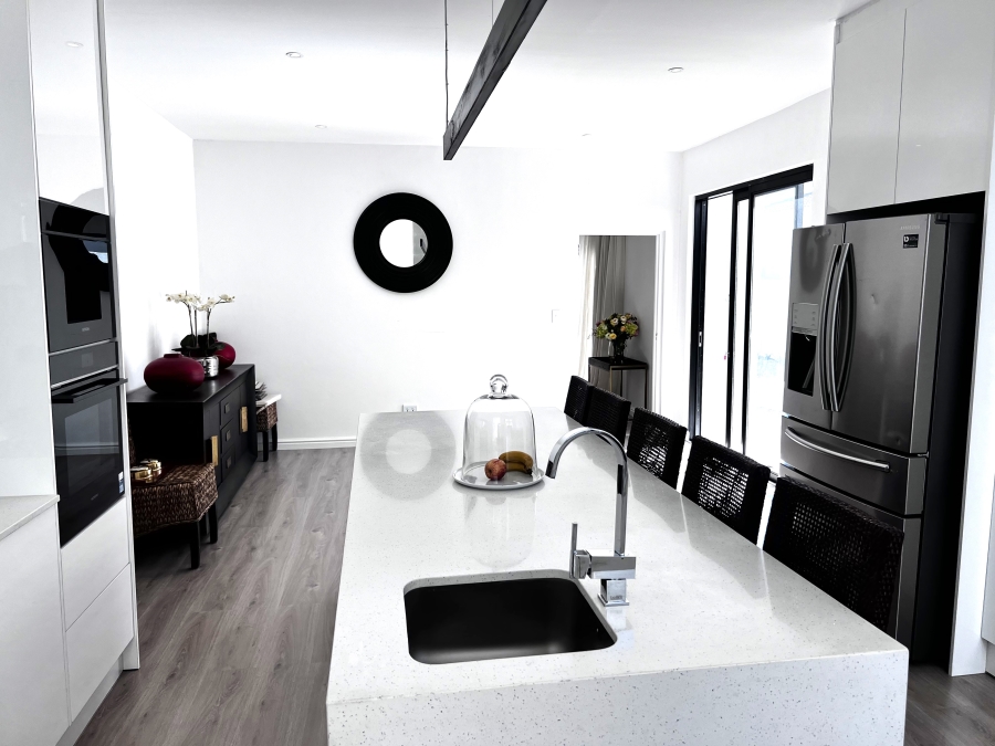 To Let 1 Bedroom Property for Rent in Sandown Estate Western Cape